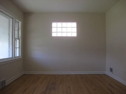 2nd image of 4053 N Grace St