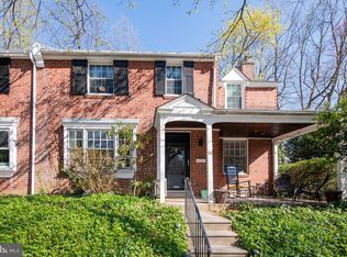 110 Hilltop Rd, Philadelphia, PA 19118