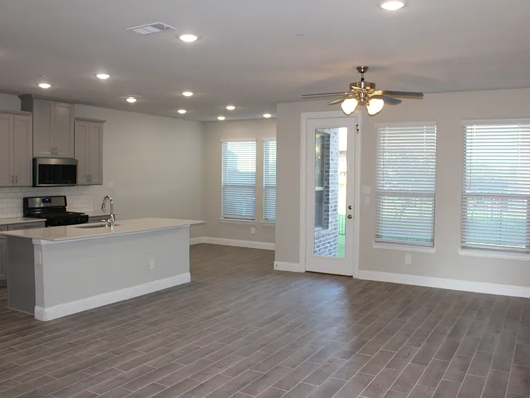 1752 Redding St — Photo 5
