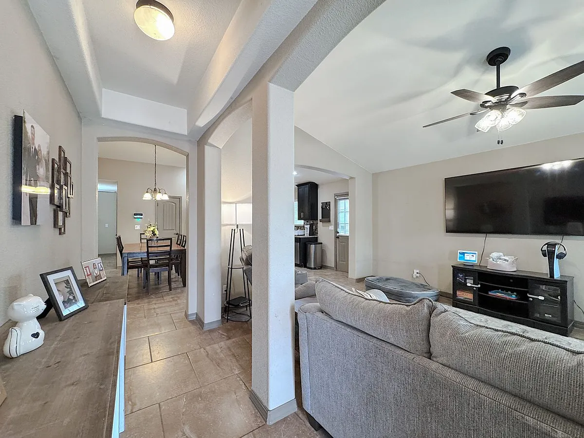 Building Photo - 14816 Hunters Grove Ave