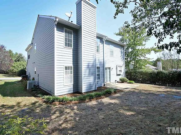 2nd image of 407 Greymist Dr