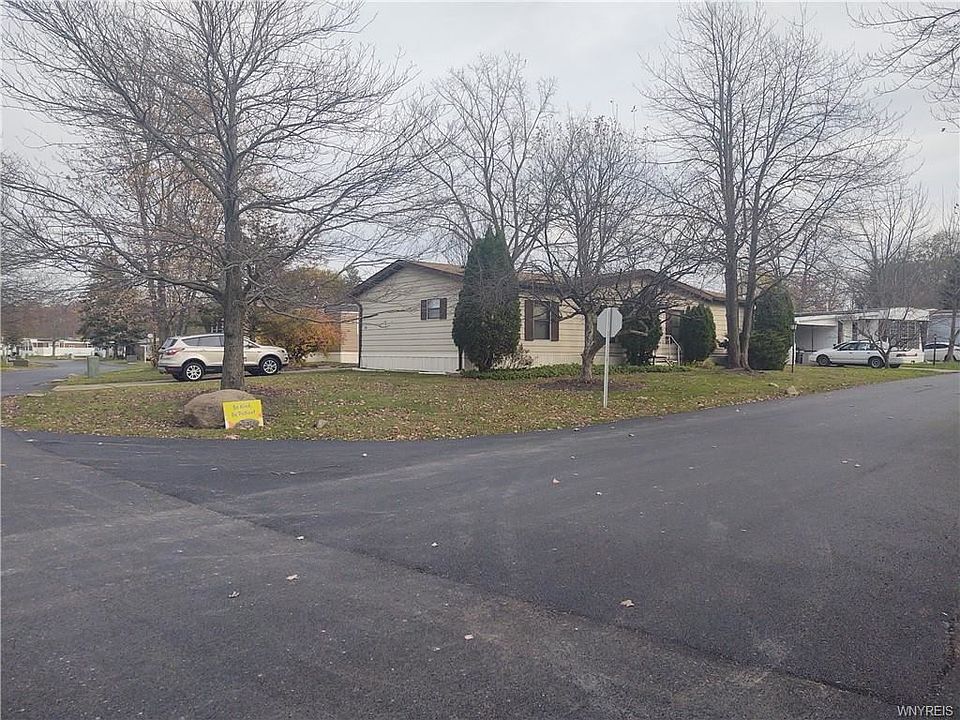 2nd image of 136 E Canyon Dr