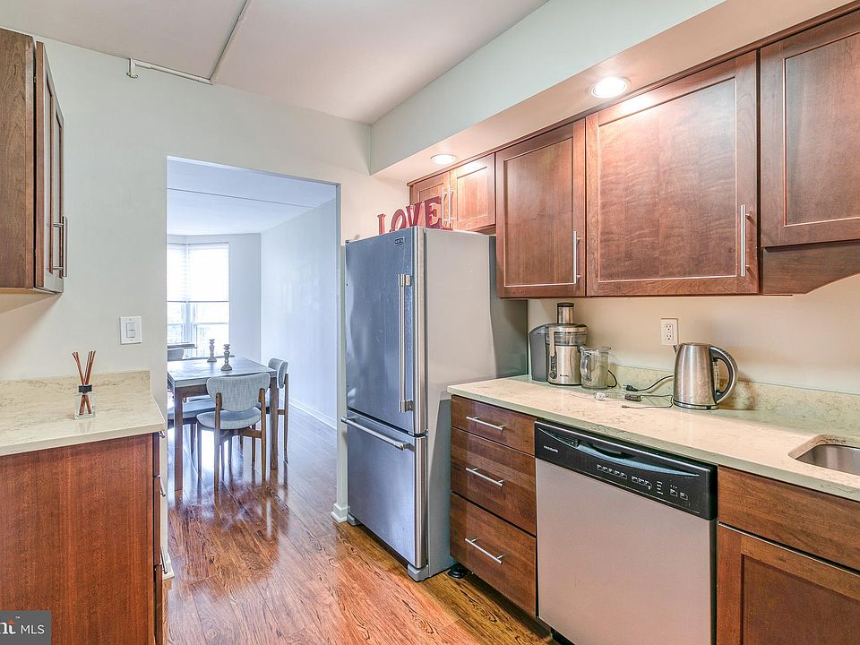 1st image of 200-10 Lombard St #523