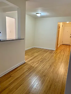 Rented by FirstService Realty (legacy) | media 9