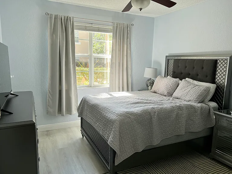 1805 N Flagler Dr #112 — Photo 8