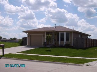 1671 SW 27th St, Lincoln, NE 68522