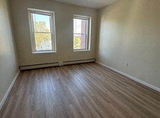 1053 E Main St #8, Bridgeport, CT 06608