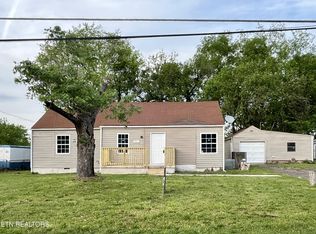 220 Meadow View Rd, Knoxville, TN 37914