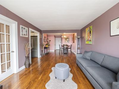 530 Dubois Avenue #1A, Valley Stream, NY, 11581