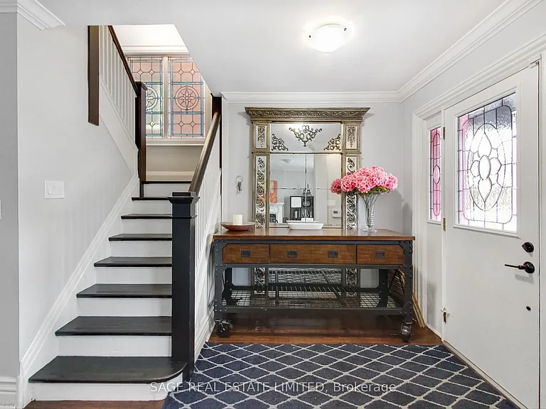 108 Beresford Ave — Photo 2