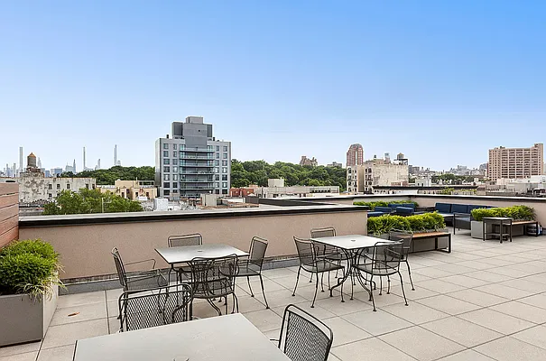 Rented by REAL New York | media 11