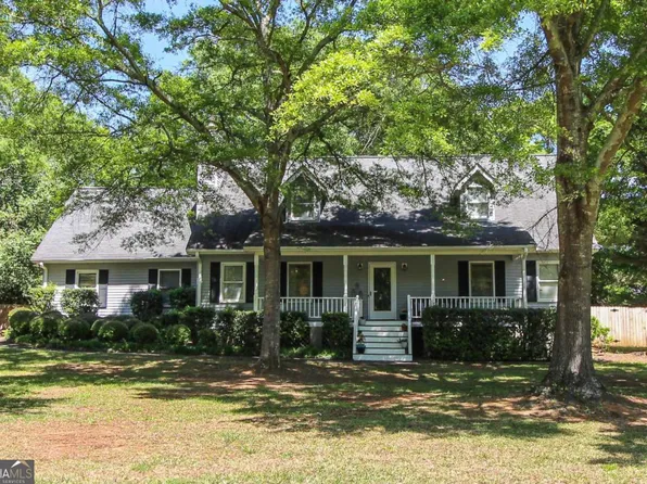 171 Crystal Creek Dr, Colbert, GA 30628