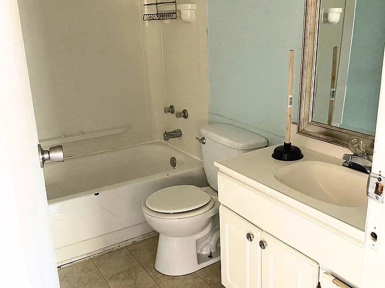 410 E McGregor St — Photo 8