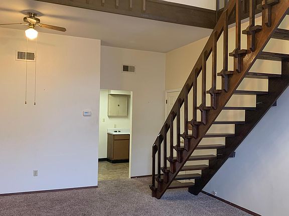 2nd image of 1111A Lynch St