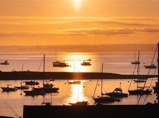 6-8 Chapel Pl, Westerly, RI 02891