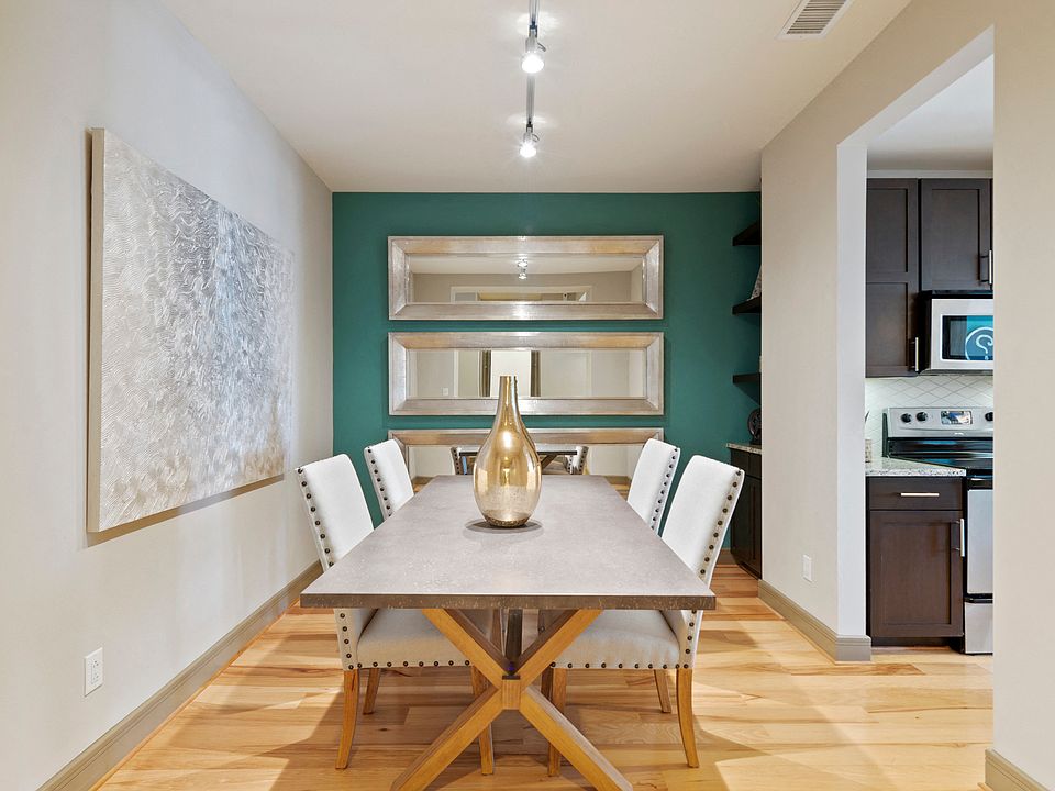 Model Dining Room Space