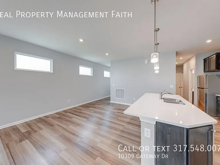 10309 Gateway Dr — Photo 4