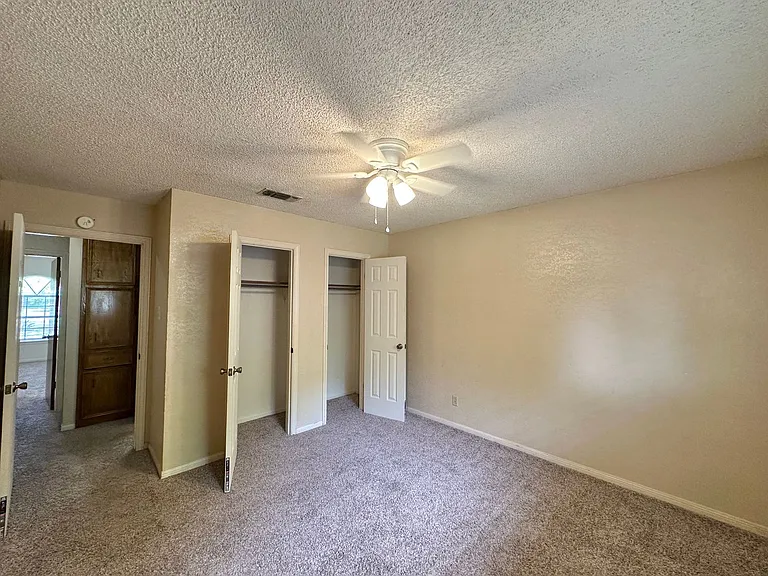 2408 Lake Rd — Photo 17