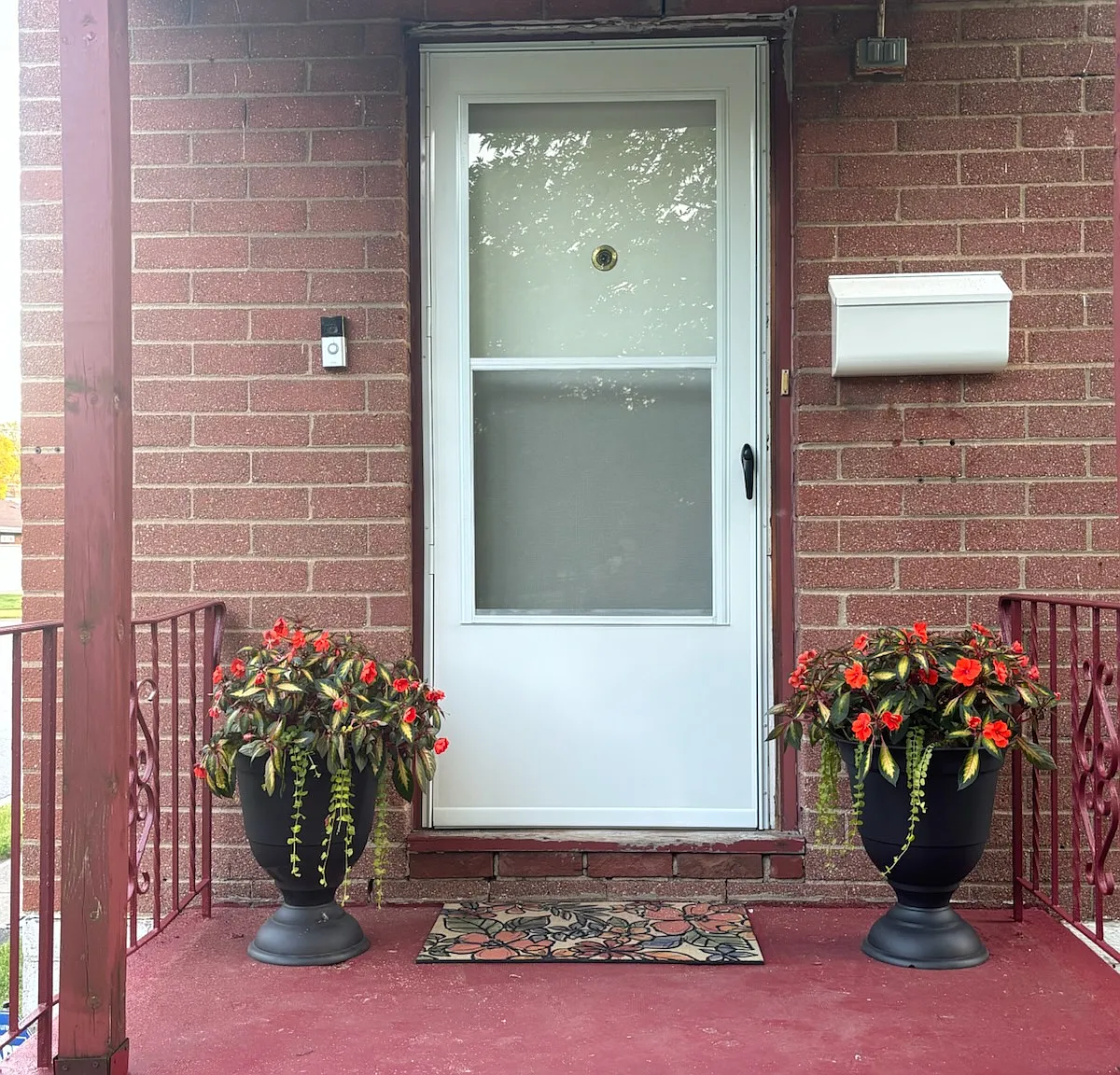 3 bed, 1134 sqft, $1,650 — Photo 1