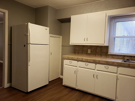 2nd image of 309 N Roosevelt Ave