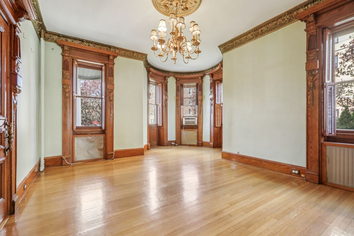 next background image