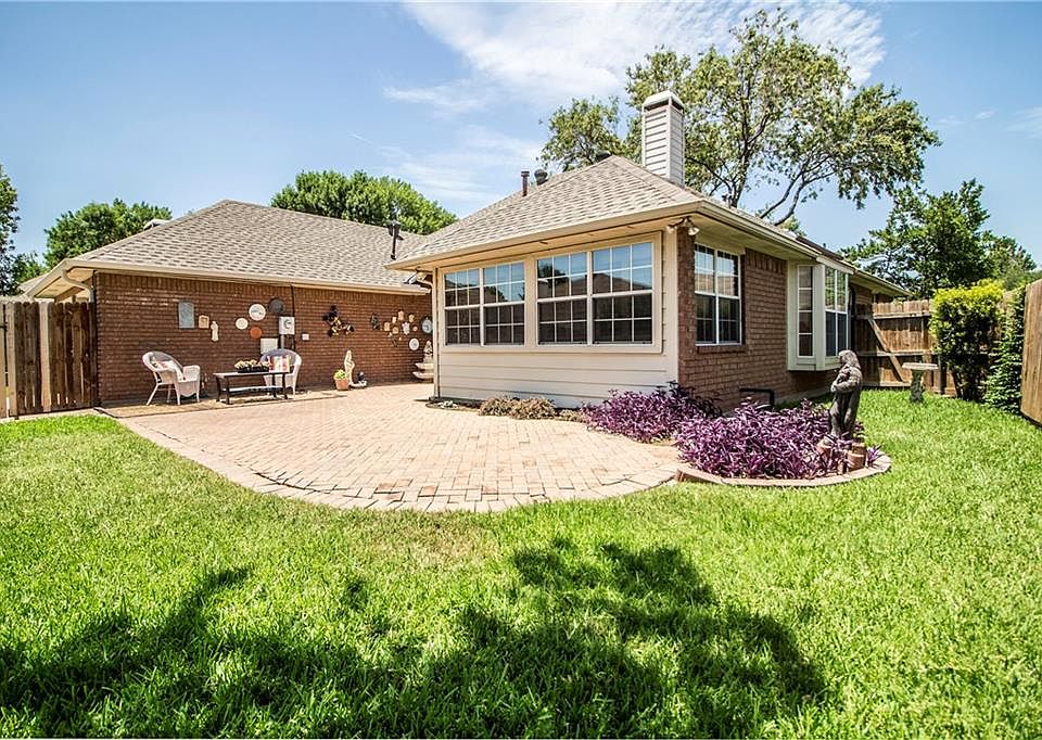 2nd image of 2104 Greenstone Trl