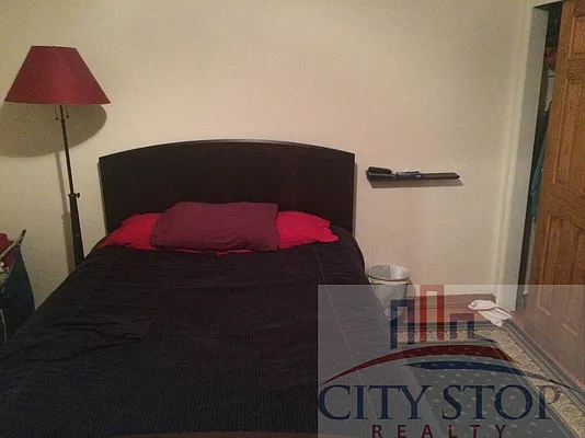 Rented by City Stop Realty | media 3