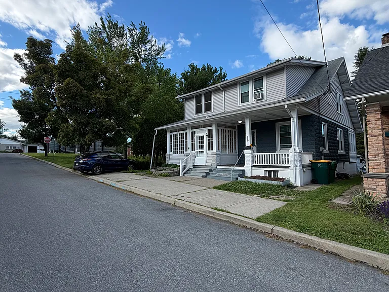 58 Berks St — Photo 2