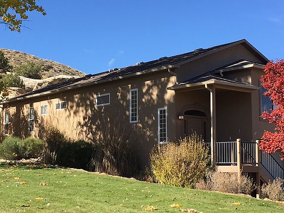 2nd image of 399 1/2 Rockwood Ln