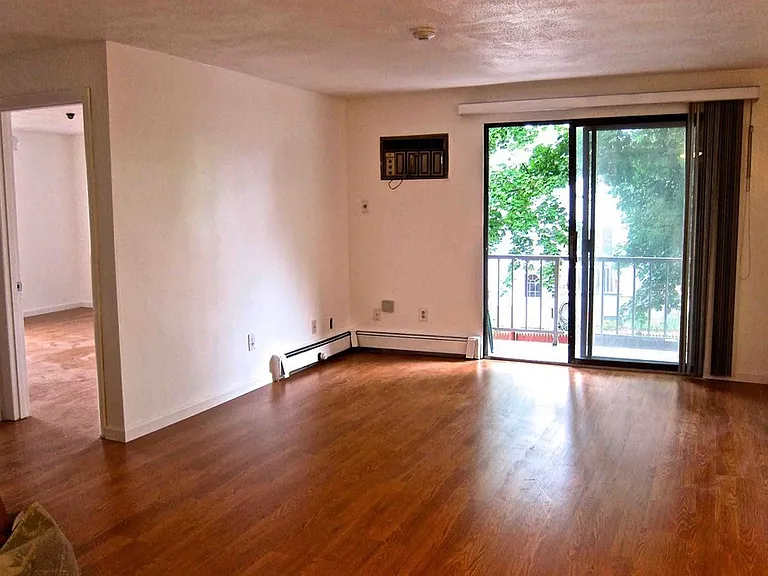 141 Pierce St #22 — Photo 3