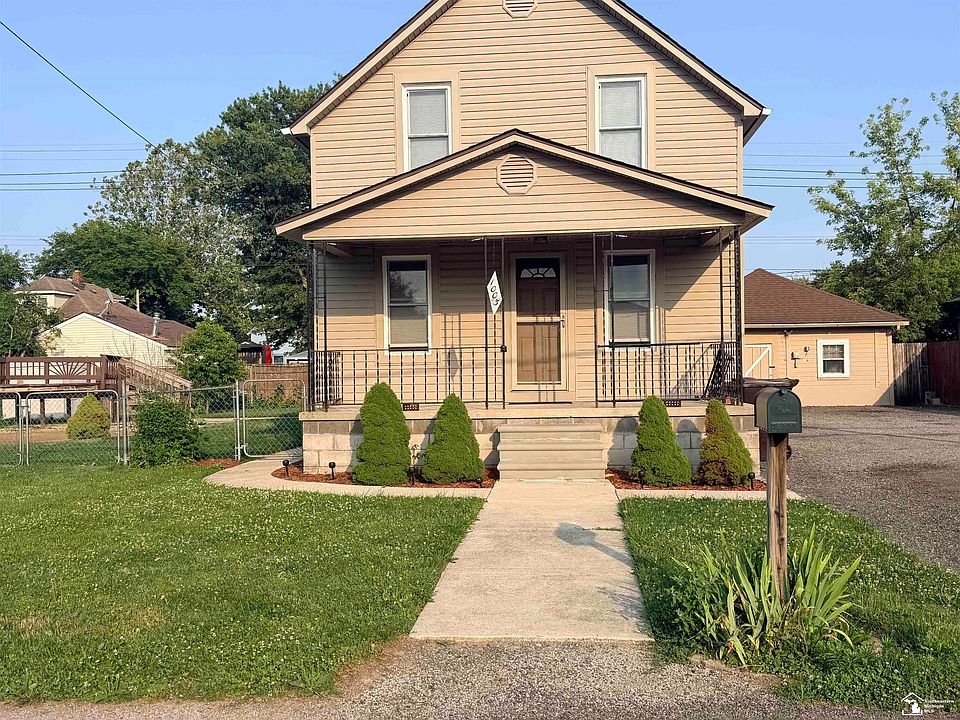 1st image of 1003 Bacon St