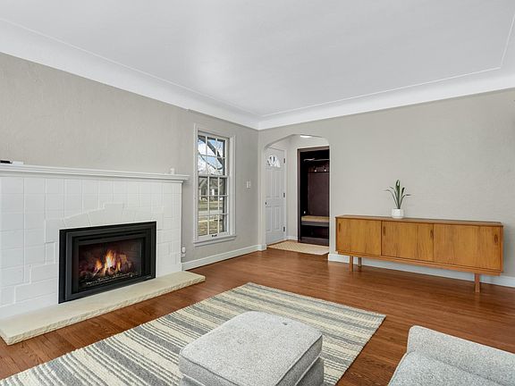 3rd image of 5615 12th Ave S
