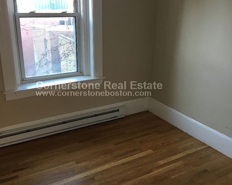 2nd image of 14 Foster St #9