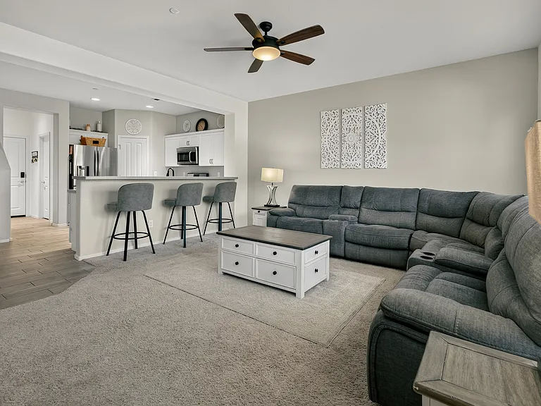 652 Brindle Dr — Photo 4
