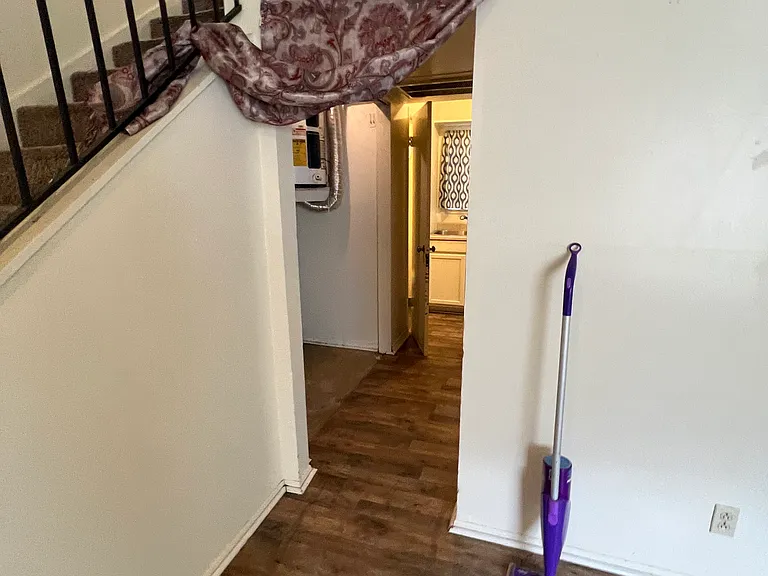 156 Olive St #1 — Photo 4