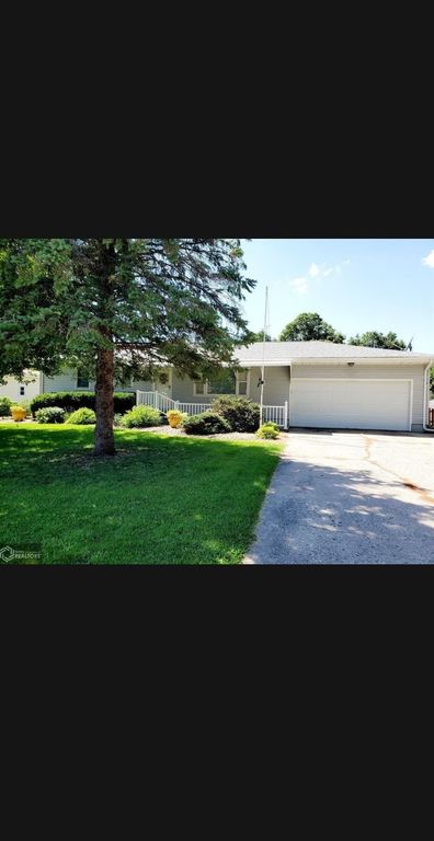 411 S 1st Ave - Property Image