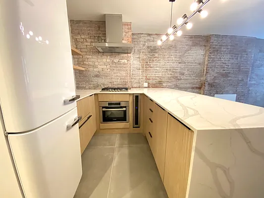 Rented by Nolita Group | media 12