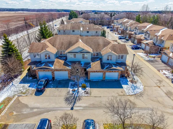 105 Bard Blvd #40, Guelph, ON N1L 0E2