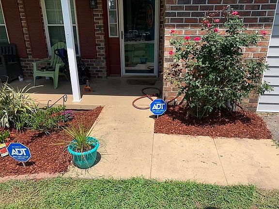 4th image of 900 Deer Run Dr