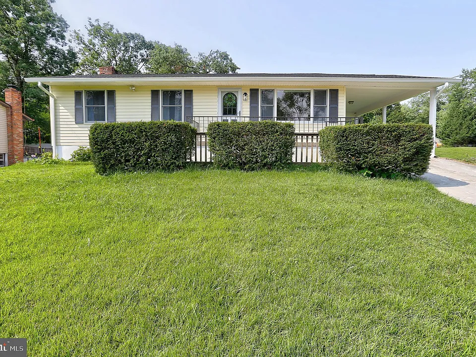807 Danza Rd