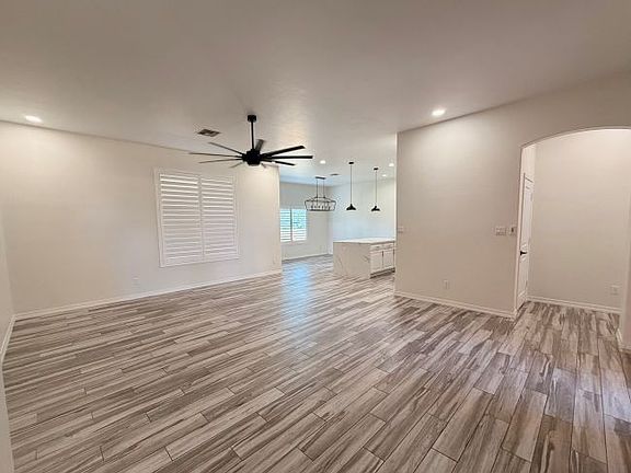 5th image of 3436 W 18th Ln