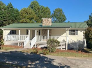 179 Country Walk, Cleveland, GA 30528