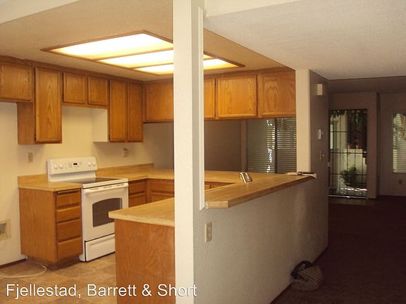 5th image of 12741 Laurel St Unit 17