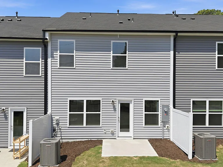 1505 Mirth Ct — Photo 2