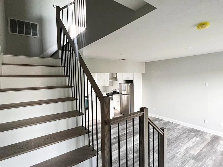 606 Roosevelt Ave #A — Photo 27