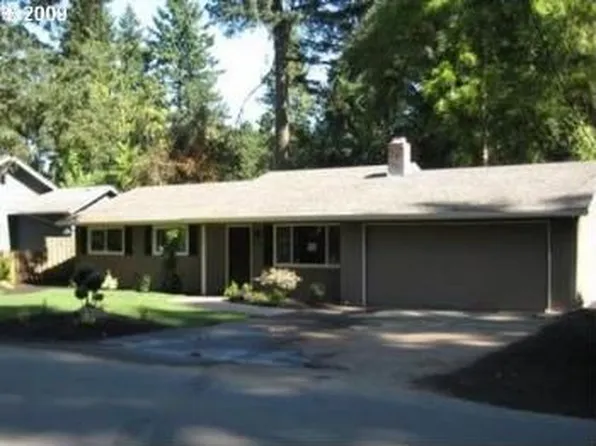15930 SW Waluga Dr, Lake Oswego, OR 97035