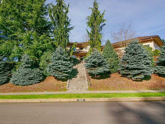3rd image of 4314 NE 139th St