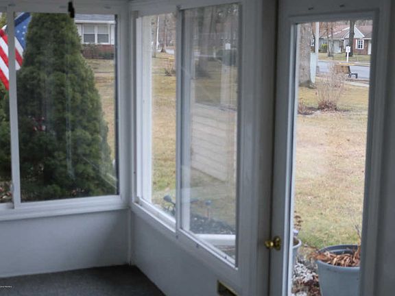 2nd image of 297B Dorchester Dr #1002