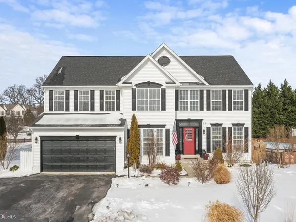 57 Glory Ridge Pl, Kearneysville, WV 25430