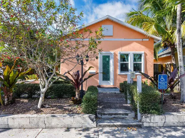 317 N D Street E, Lake Worth Beach, FL 33460